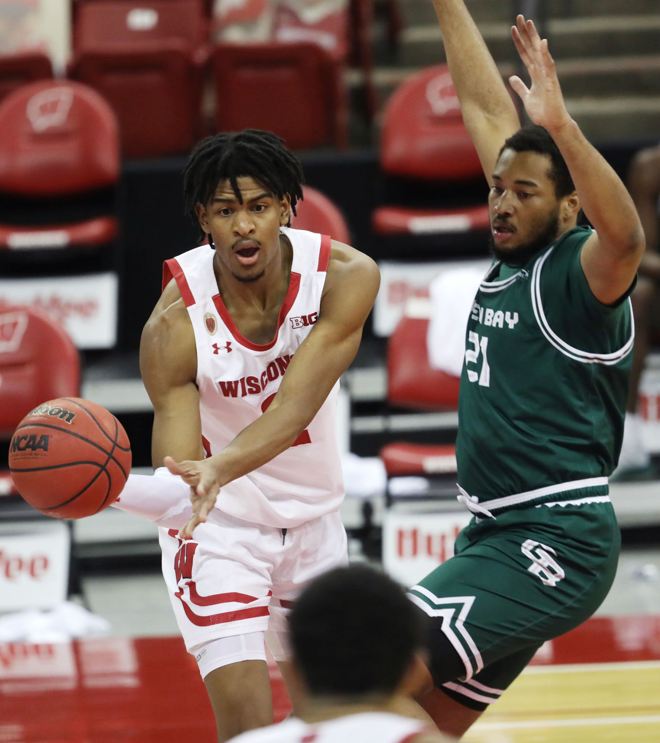 Badgers 82, Phoenix 42